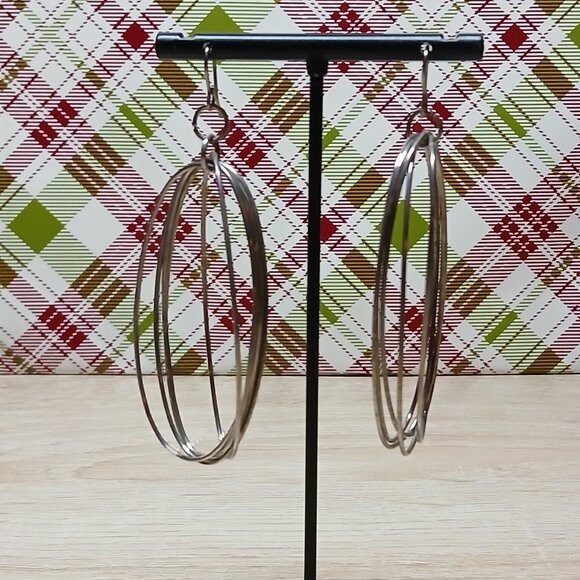 Large Silver Tone Oval Multi Hoop Metal Earrings Vintage Jewelry #92 - Picture 4 of 7